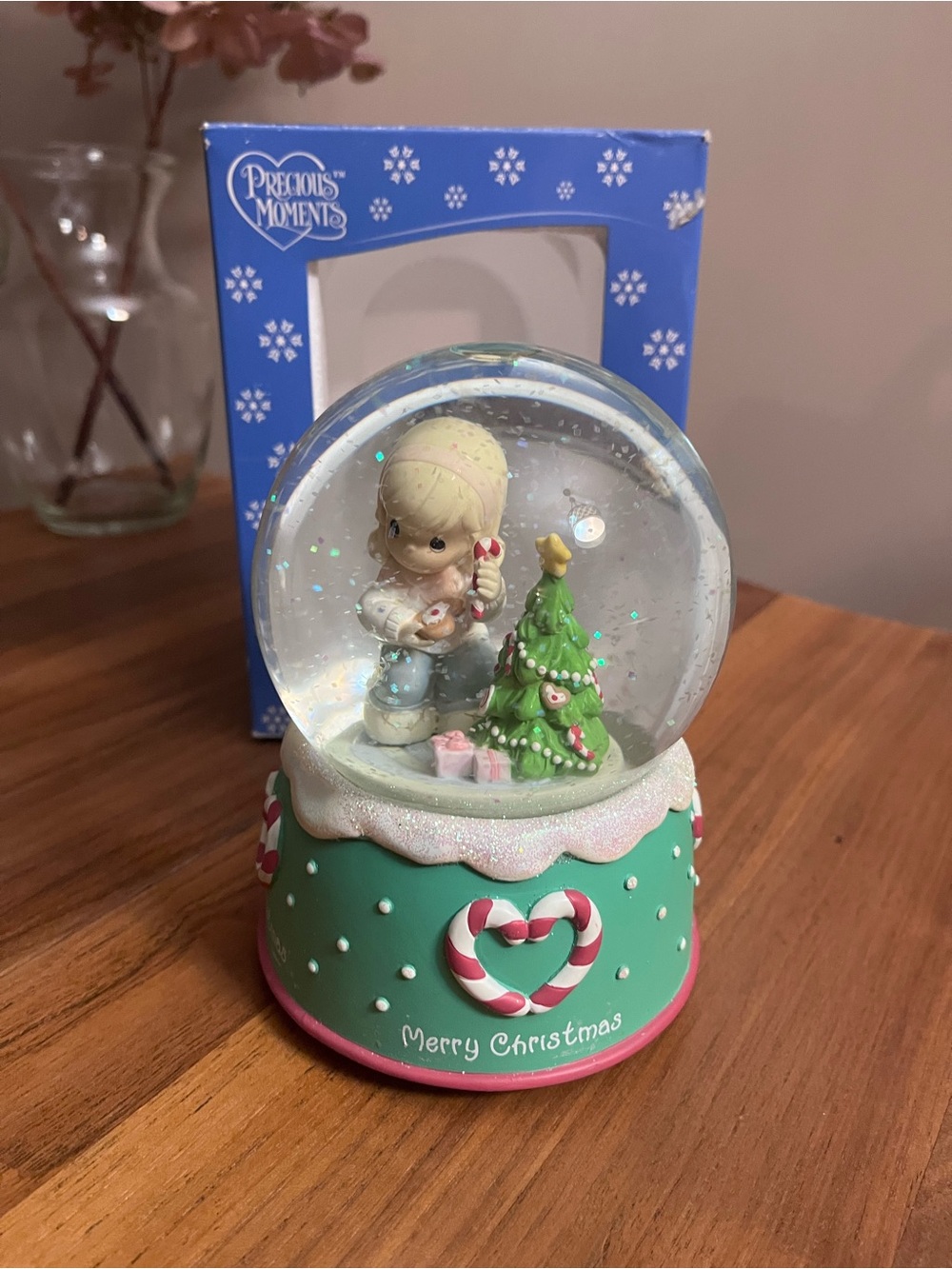 Precious Moments - Merry Christmas Musical Snow Globe